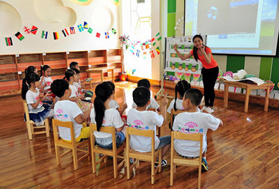 初中畢業(yè)學(xué)什么專業(yè)好？幼師專業(yè)前景與職業(yè)規(guī)劃分析